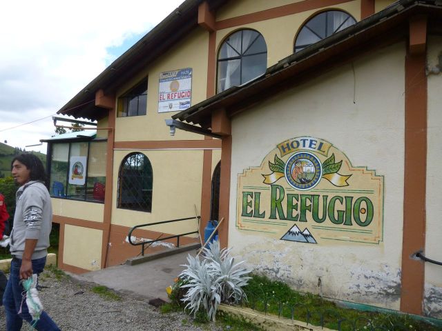 Hotel El Refugio, in Salinas.
