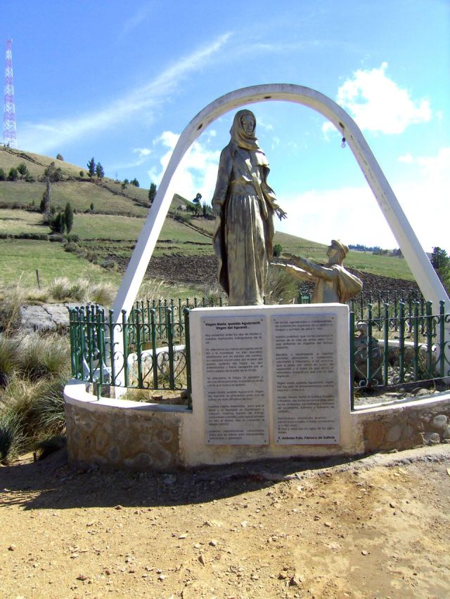 Moument to the Virgin Mary of the Salt Water above the Salinas saltworks.