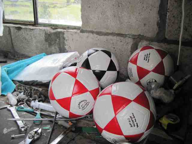 Soccer balls Salesianos IMG_0736